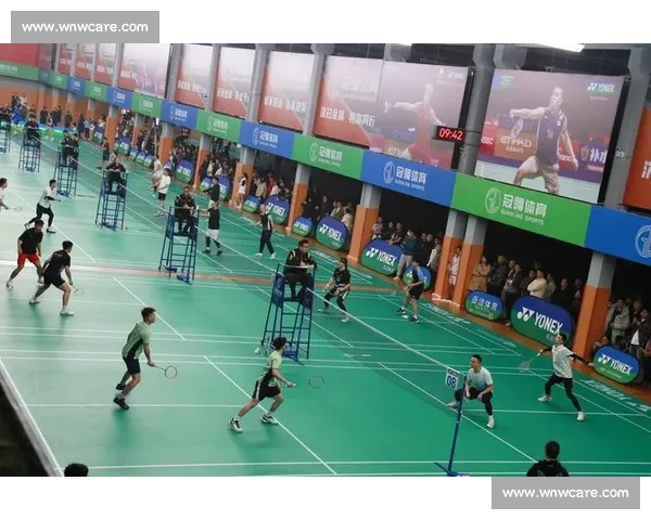 羽毛球赛事精彩纷呈 国际顶级选手争锋对决点燃全场激情